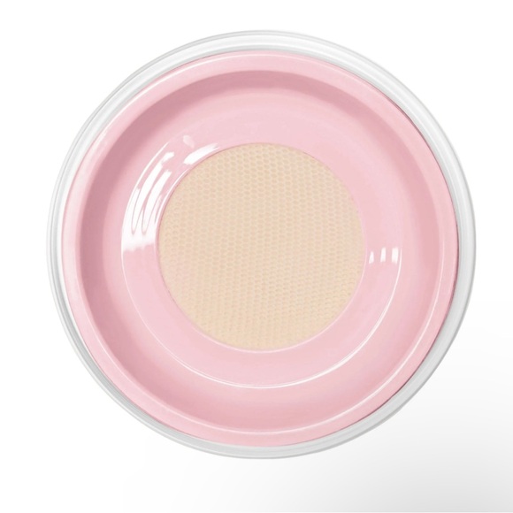 Kylie Cosmetics Translucent Setting Powder - Picture 8 of 8